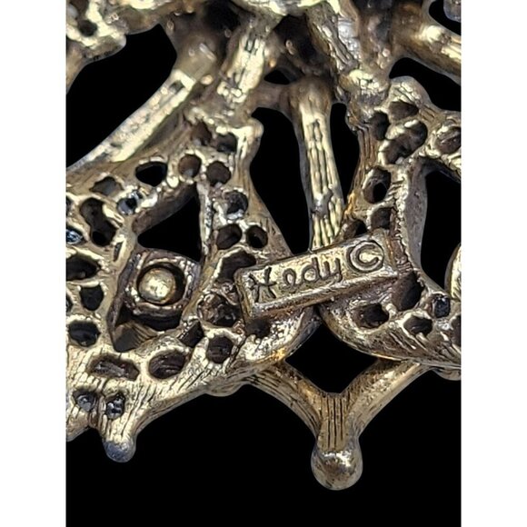 Hedy Snowflake Brooch Gold Tone Layered Open Metal Work Vintage Signed - Picture 9 of 16